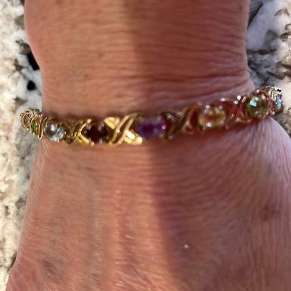 general Jewelry - Real silver 925 tennis bracket. With 3 K of multi real stones.With lobster lock.